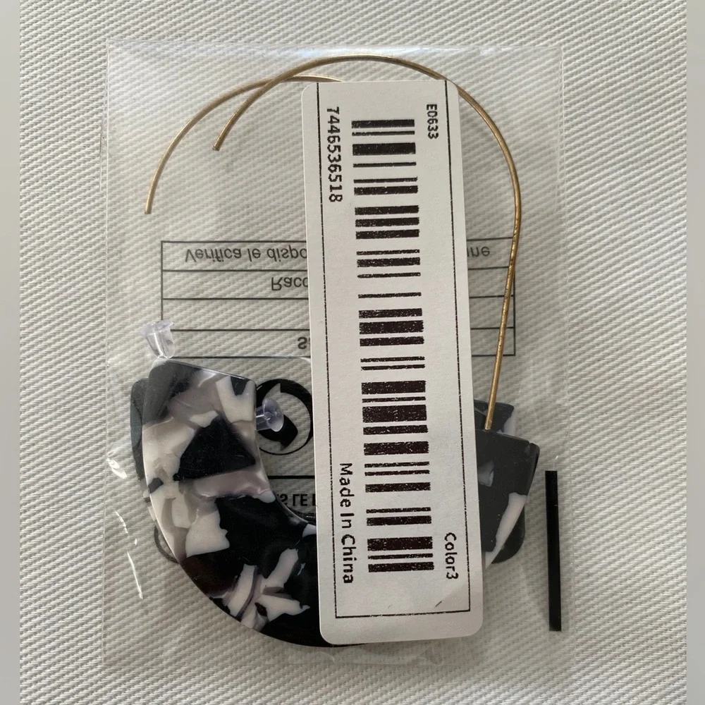 Acrylic Hoop Black & White‎ Earrings Simple Leisure Style